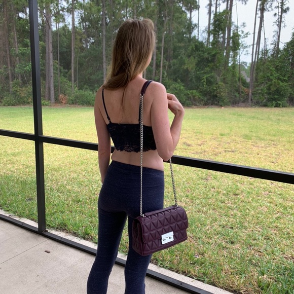 MICHAEL KORS SLOAN LARGE QUILTED LEATHER SHOULDER BAG - Picture 2 of 9